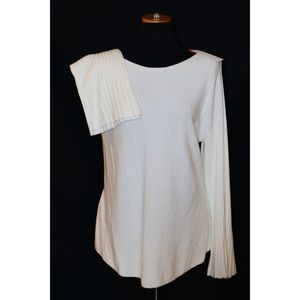 New Elle Cream Bell Sleve Sweater Top